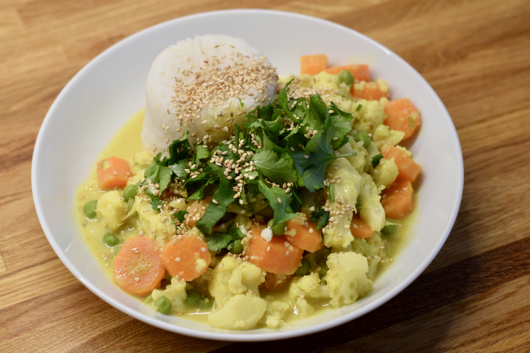 Rotes Thai Curry – vegetarisch – Mit Pfeffer &amp; Liebe